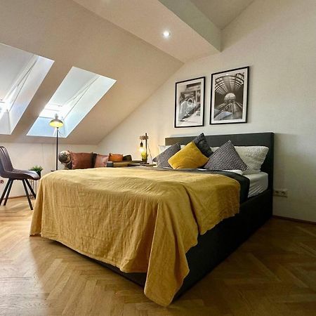 Designer Apartments, 2 Min To U1 Reumannplatz Wien Eksteriør billede