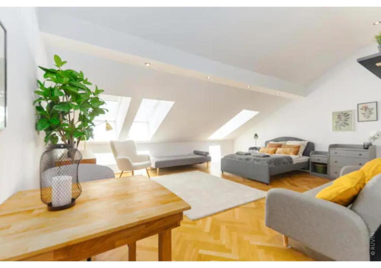 Designer Apartments, 2 Min To U1 Reumannplatz Wien Eksteriør billede