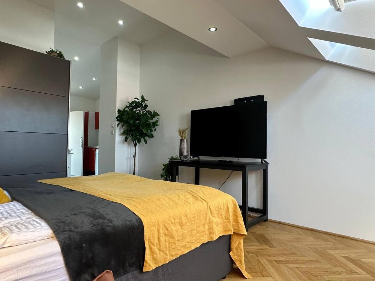 Designer Apartments, 2 Min To U1 Reumannplatz Wien Eksteriør billede